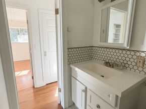 4535 Redding, Oakland CA 94619