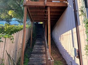 4535 Redding, Oakland CA 94619