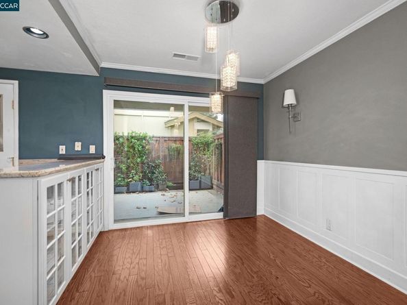 61 Fountainhead Ct, Martinez CA 94553