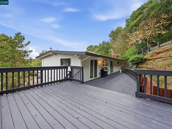 5584 Circle Dr, El Sobrante CA 94803