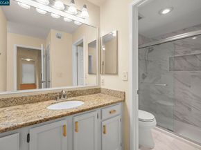 560 Canyon Oaks H, Oakland CA 94605