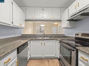 560 Canyon Oaks H, Oakland CA 94605