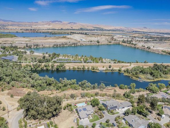 2531 Leona Pl, Pleasanton CA 94566