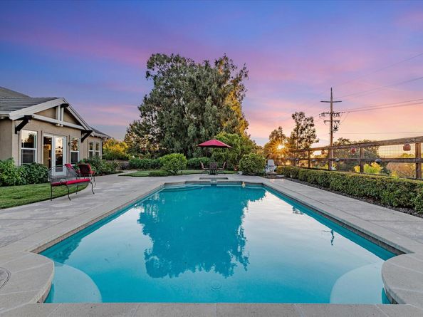 2531 Leona Pl, Pleasanton CA 94566