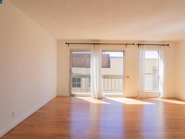 466 Crescent St 306, Oakland CA 94610