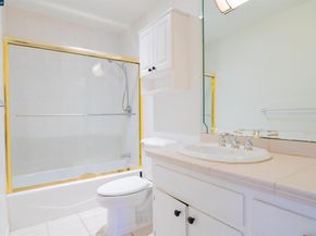 466 Crescent St 306, Oakland CA 94610