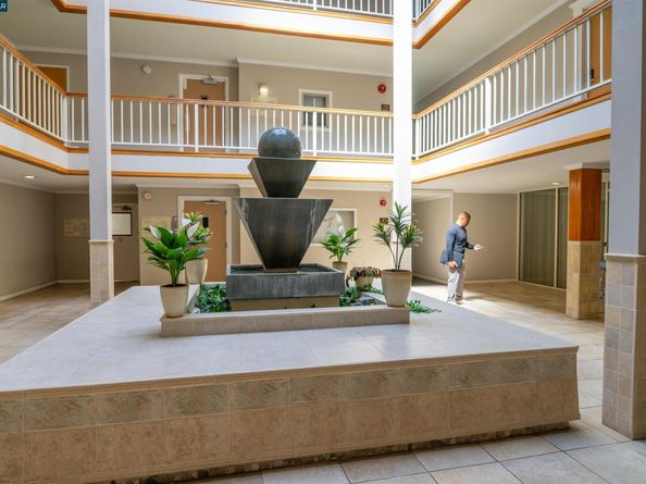 466 Crescent St 306, Oakland CA 94610