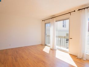 466 Crescent St 306, Oakland CA 94610