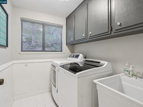 858 Mountain View Dr, Lafayette CA 94549