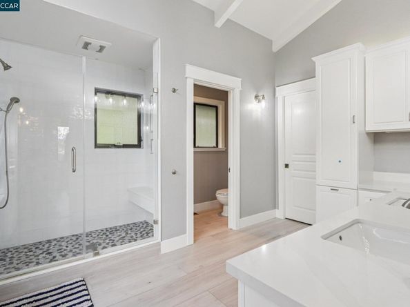 858 Mountain View Dr, Lafayette CA 94549