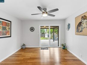 31 Adelaide Dr, Martinez CA 94553