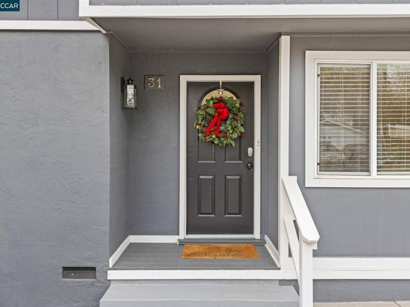31 Adelaide Dr, Martinez CA 94553