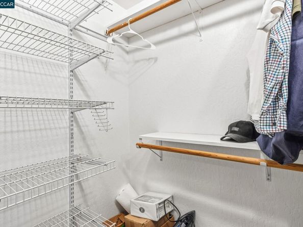 31 Adelaide Dr, Martinez CA 94553