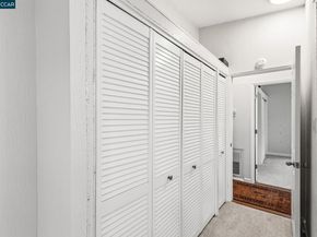 31 Adelaide Dr, Martinez CA 94553