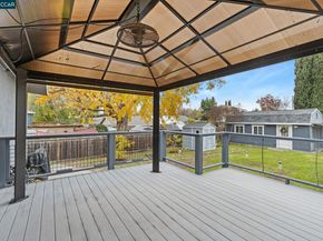 31 Adelaide Dr, Martinez CA 94553