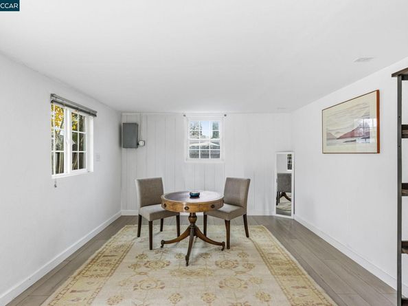 31 Adelaide Dr, Martinez CA 94553