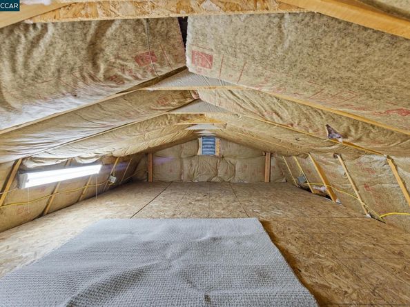 31 Adelaide Dr, Martinez CA 94553