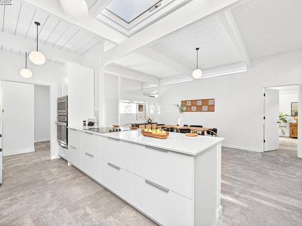 3482 Kenneth Dr, Palo Alto CA 94303