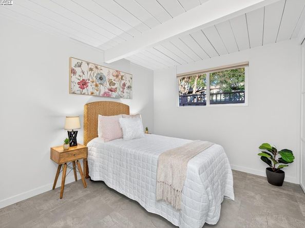 3482 Kenneth Dr, Palo Alto CA 94303