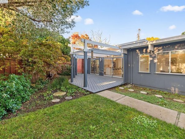 3482 Kenneth Dr, Palo Alto CA 94303