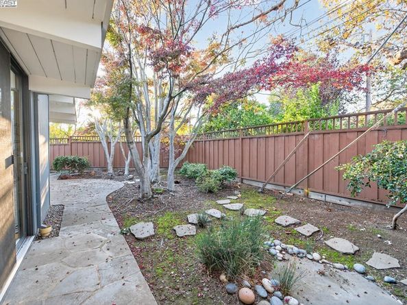 3482 Kenneth Dr, Palo Alto CA 94303