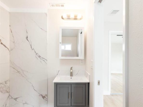 3500 66th Ave, Oakland CA 94605