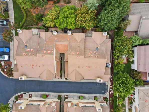 4052 Ghiotti Ct, Pleasanton CA 94588