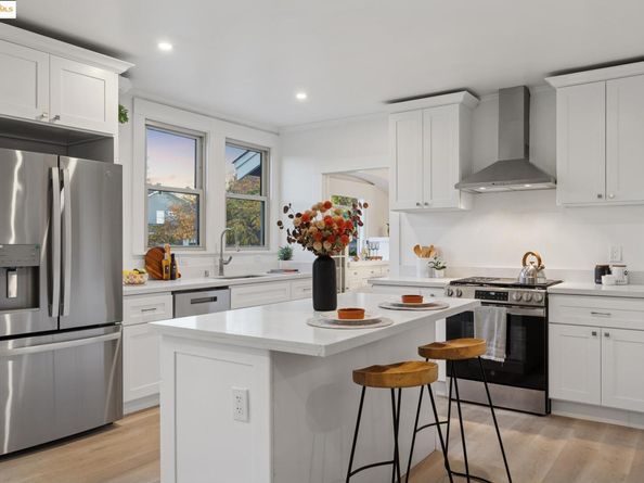 348 Dowling Blvd, San Leandro CA 94577