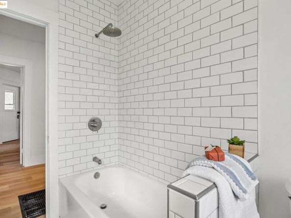 348 Dowling Blvd, San Leandro CA 94577