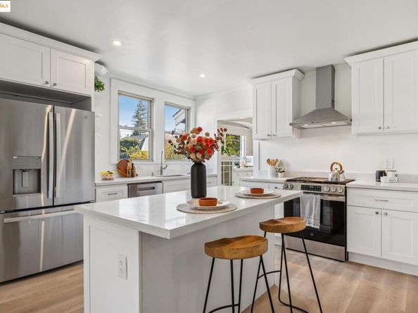 348 Dowling Blvd, San Leandro CA 94577