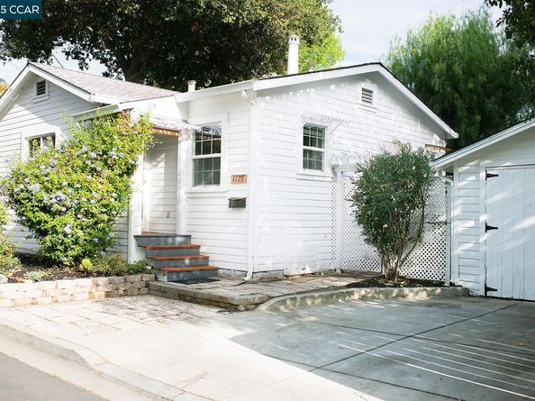 1126 Henrietta St, Martinez CA 94553