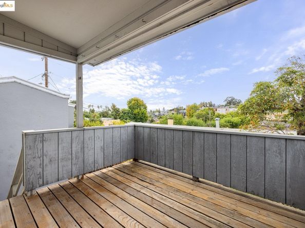 4509 Moraga Ave, Oakland CA 94611