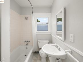 4509 Moraga Ave, Oakland CA 94611