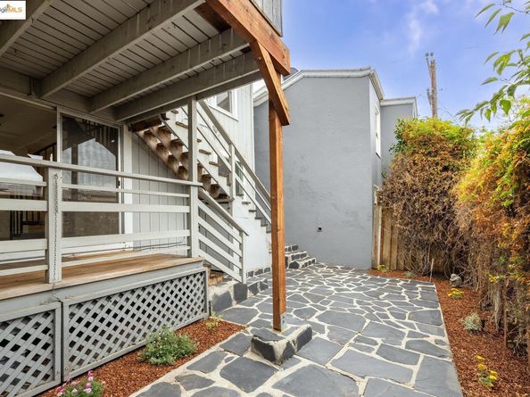 4509 Moraga Ave, Oakland CA 94611
