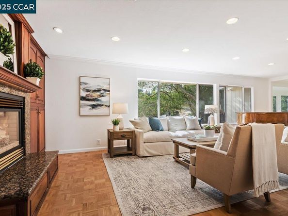 17 Muth Drive, Orinda CA 94563