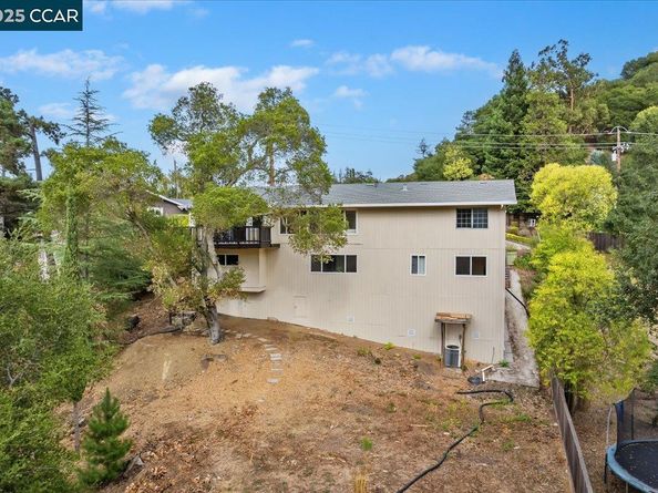 17 Muth Drive, Orinda CA 94563