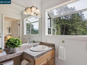 17 Muth Drive, Orinda CA 94563