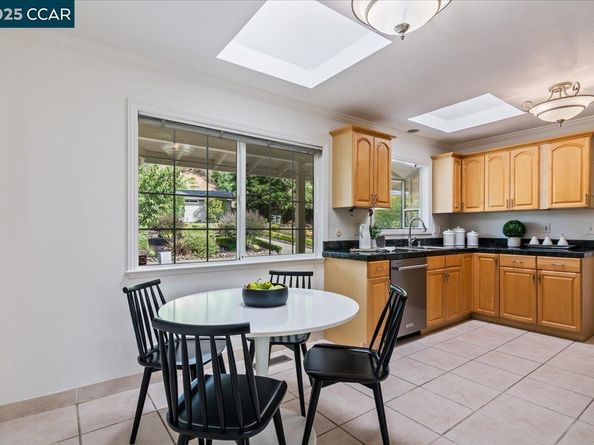 17 Muth Drive, Orinda CA 94563