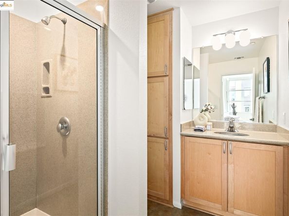 1354 Powell Street, Emeryville CA 94608