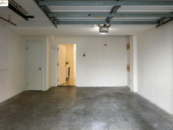 1354 Powell Street, Emeryville CA 94608