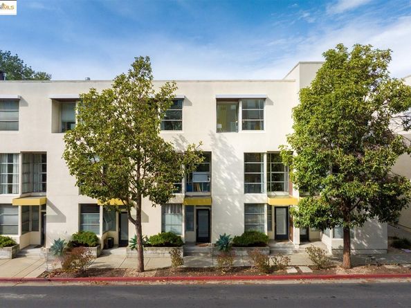 1354 Powell Street, Emeryville CA 94608