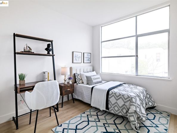 1354 Powell Street, Emeryville CA 94608