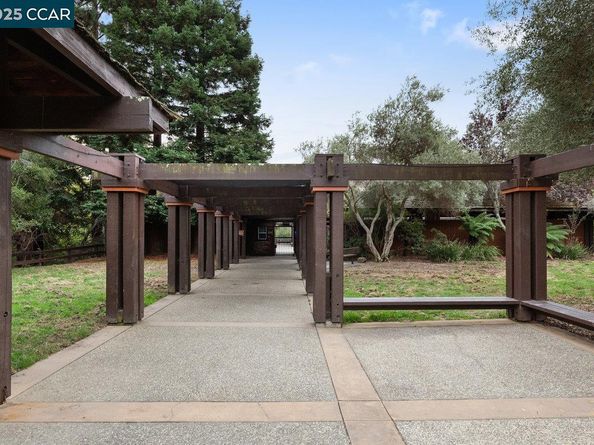 5513 Rothman Ct, Castro Valley CA 94552