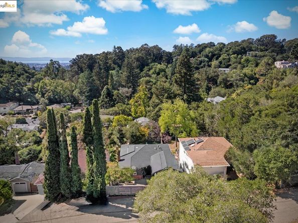 3209 Guido ST, Oakland CA 94602