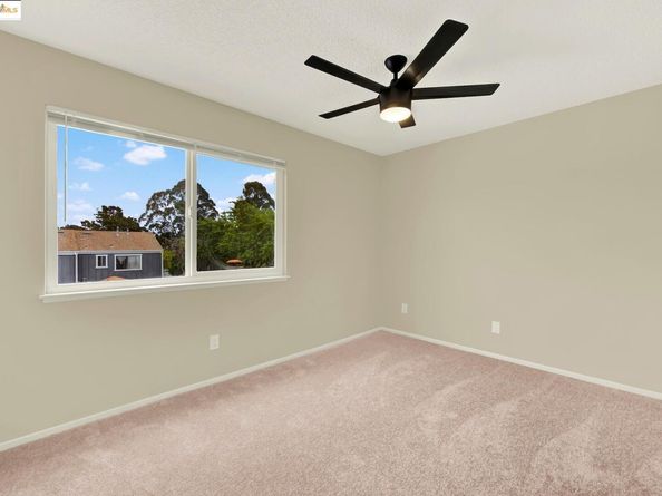 12 Park Ct, Richmond CA 94803