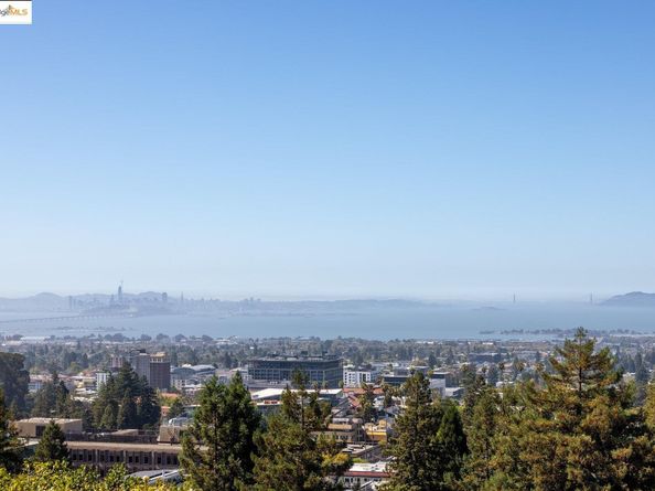 1700 La Vereda Rd, Berkeley CA 94709