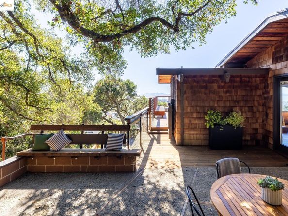 1700 La Vereda Rd, Berkeley CA 94709