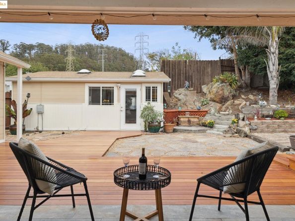 1034 Navellier St, El Cerrito CA 94530