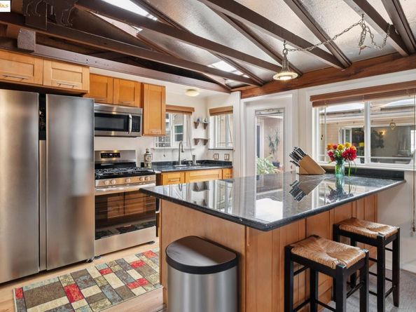 1034 Navellier St, El Cerrito CA 94530