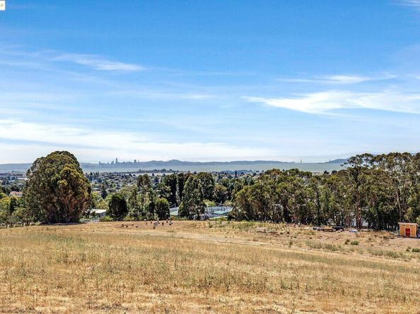 1034 Navellier St, El Cerrito CA 94530